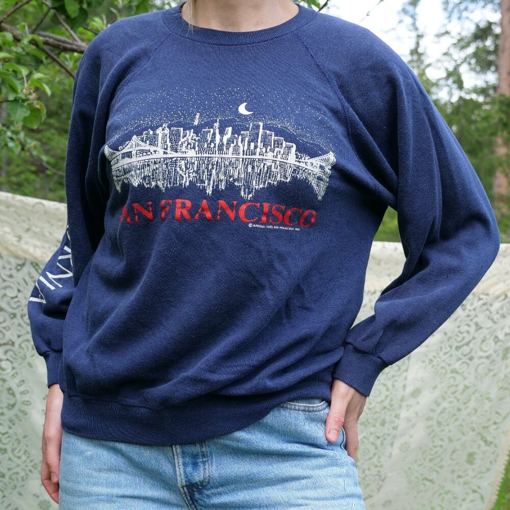 Vintage 1980s USA San Francisco California Cityscape Graphic Crewneck Pullover